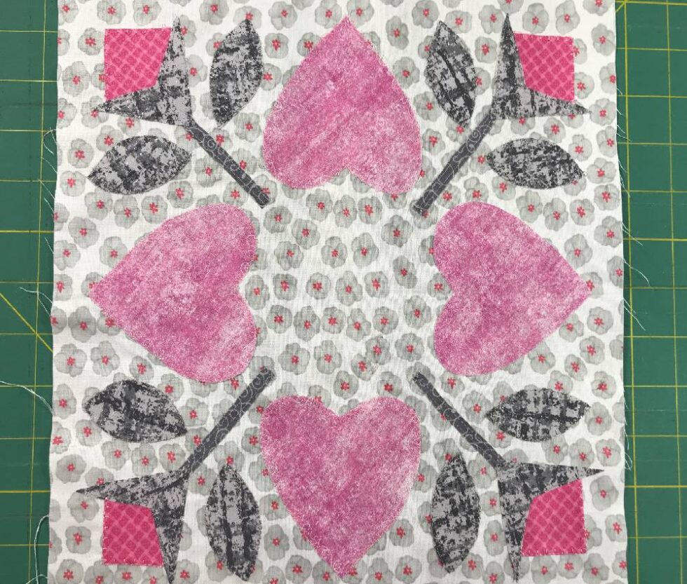 Scrappy Block Week 21 Hearts And Flowers Applique Quiltingwithlori